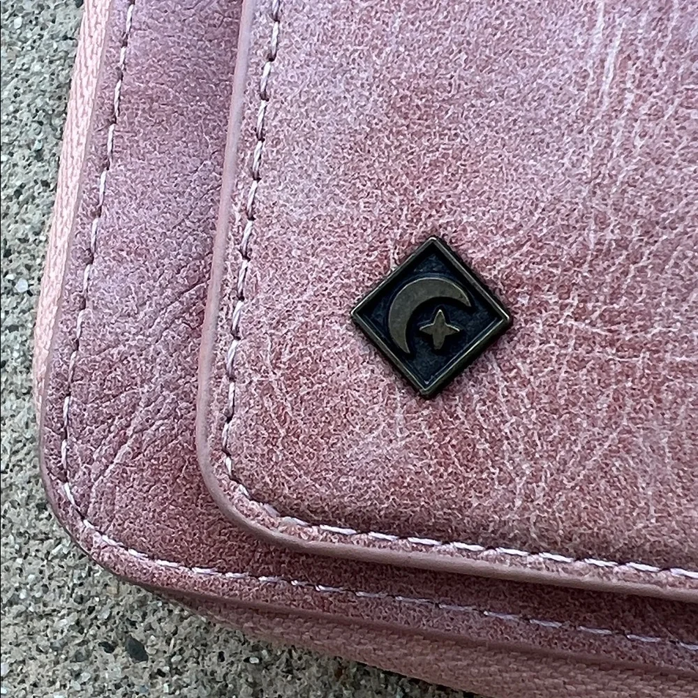 POLA luxury dusty